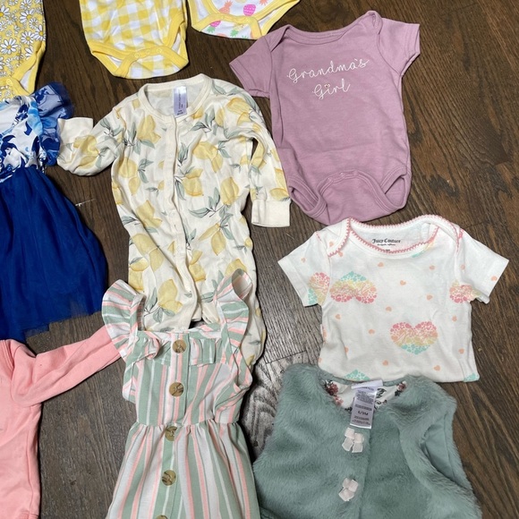 Assorted Baby Onesies and Dresses bundle 3-6 months - Picture 4 of 4